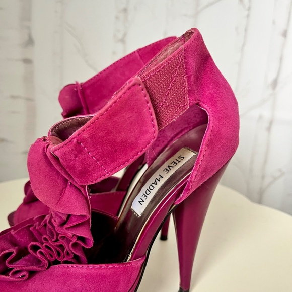 Steve Madden Peep-Toe Heels - Picture 9 of 11